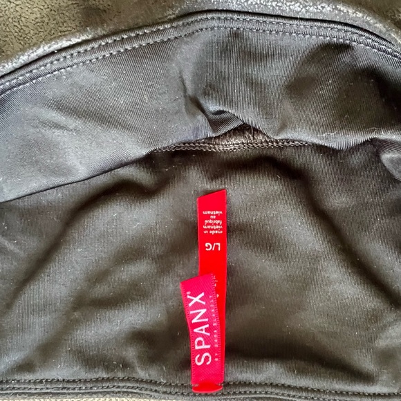 Faux Leather Spanx Leggings - Picture 2 of 4